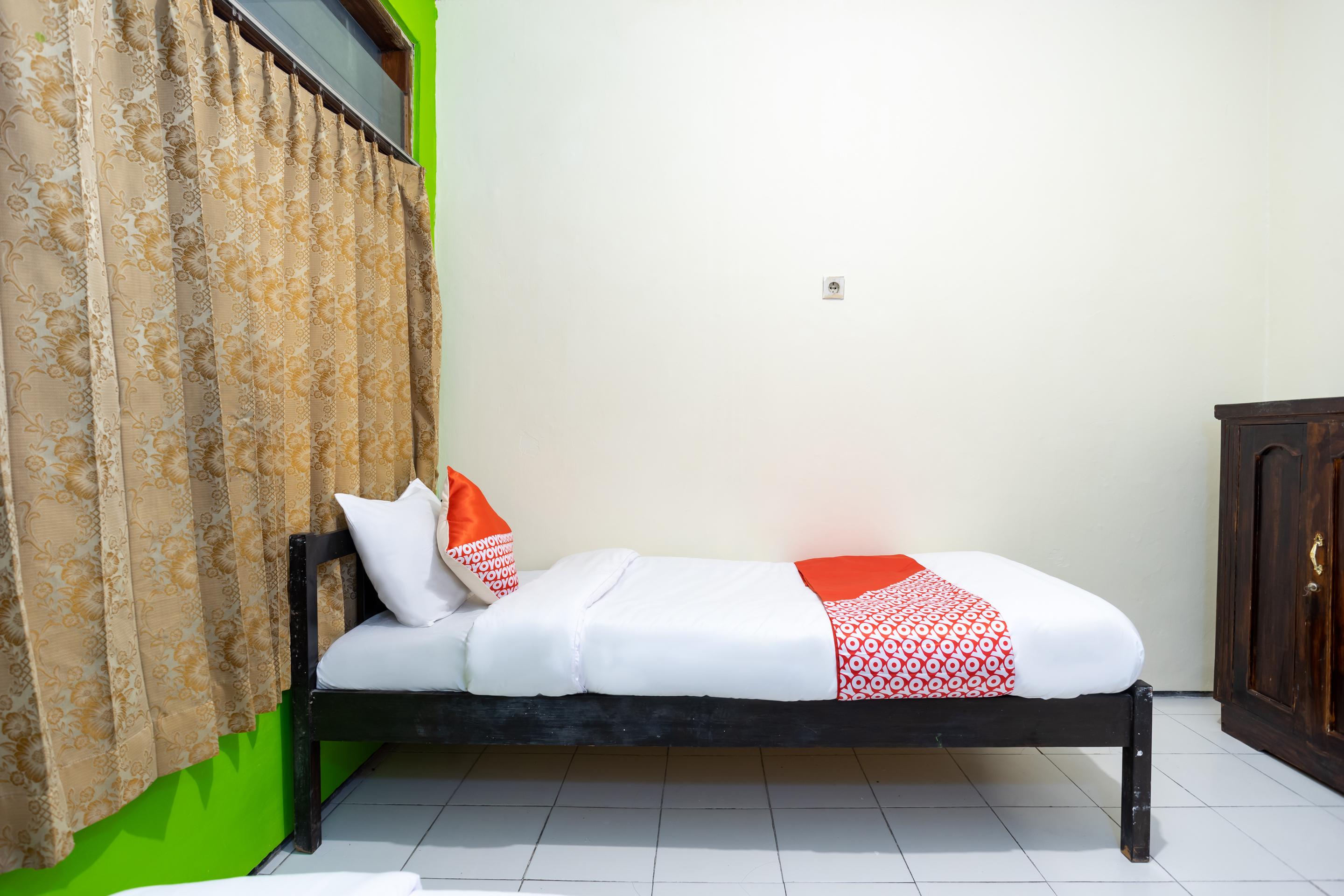 Hotel Oyo 2454 Wanawiyata